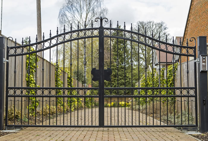 Arch top steel gates